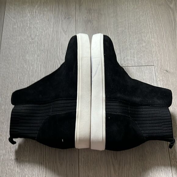 Like New Steve Madden leather suede black slip on booties 7.5 - Picture 4 of 8